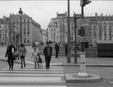 パリの歩道